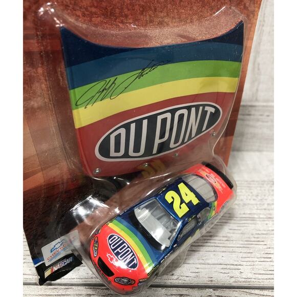2004 1/64 Jeff Gordon #24 DuPont w/Hood Magnet & 2000 1/43 Sam Bass Design LE - Picture 4 of 9